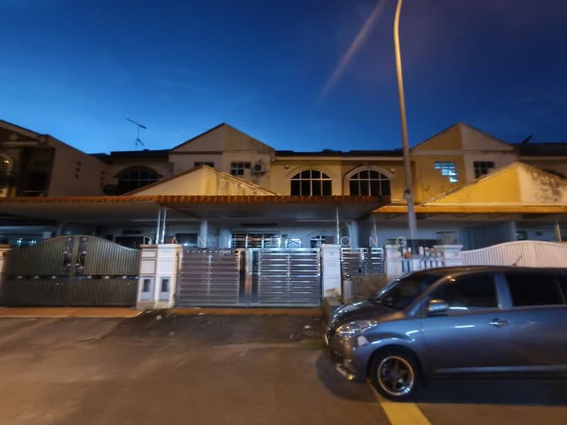 2-storey Terraced House for Sale in Taman Universiti (Skudai) - Daniel Yong - Exterior - PropertyGuru.com.my