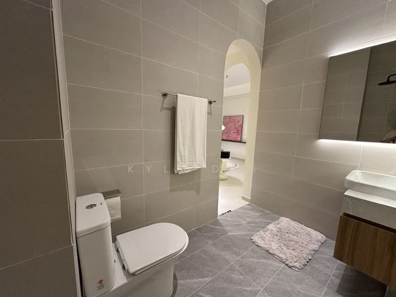Service Residence for Sale at Summer Suites - Residensi Bukit Meldrum - Kyle Das - Bathroom - PropertyGuru.com.my