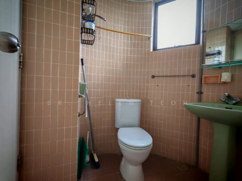 Kondominium untuk Dijual di Kondo Berjaya - Sr. Helen Teoh - Bathroom - PropertyGuru.com.my
