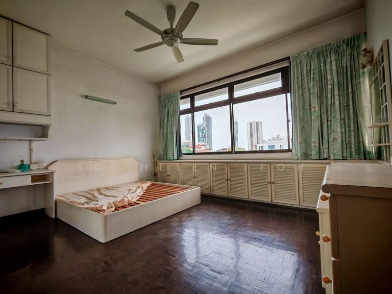 Kondominium untuk Dijual di Kondo Berjaya - Sr. Helen Teoh - Bedroom - PropertyGuru.com.my