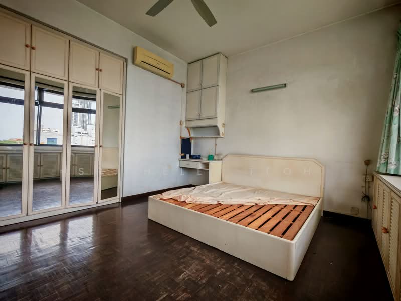 Kondominium untuk Dijual di Kondo Berjaya - Sr. Helen Teoh - Bedroom - PropertyGuru.com.my