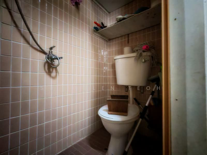 Kondominium untuk Dijual di Kondo Berjaya - Sr. Helen Teoh - Bathroom - PropertyGuru.com.my
