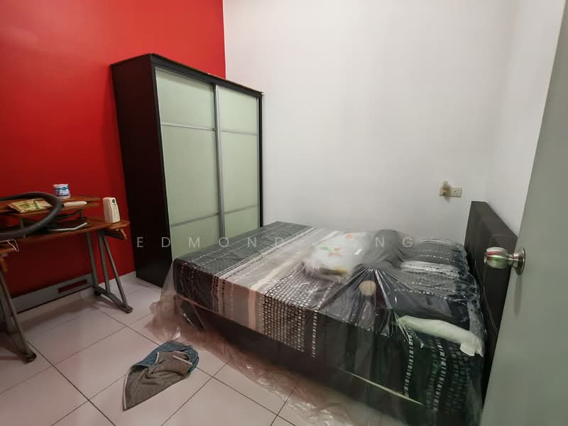 Rumah Teres 2 Tingkat untuk Dijual di Setia Tropika (Johor Bahru) - Edmond Tang - Bedroom - PropertyGuru.com.my