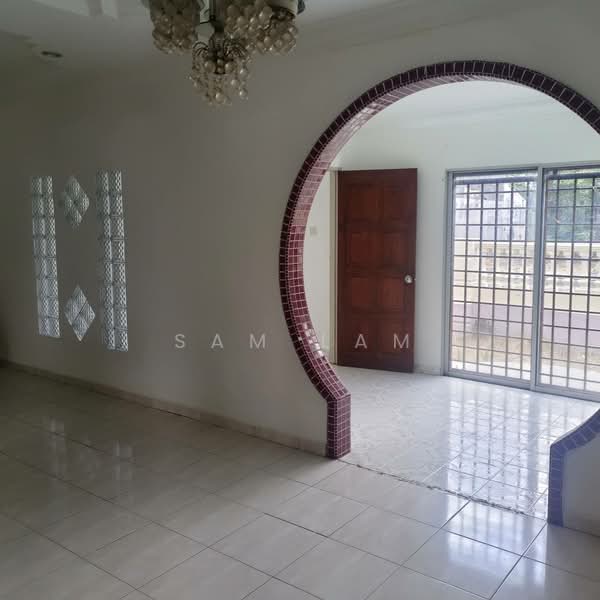 2-storey Terraced House for Sale in Ipoh (Perak) - Sam Lam - Living Room - PropertyGuru.com.my