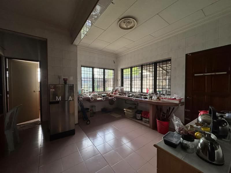 Bungalow for Sale in Gunung Rapat (Ipoh) - Marcus Seng - Kitchen - PropertyGuru.com.my