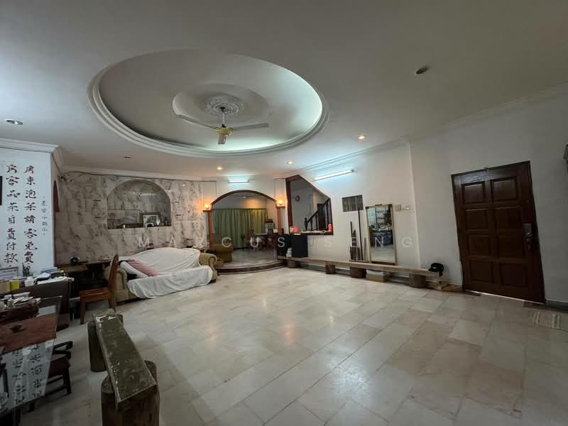 Bungalow for Sale in Gunung Rapat (Ipoh) - Marcus Seng - Living Room - PropertyGuru.com.my