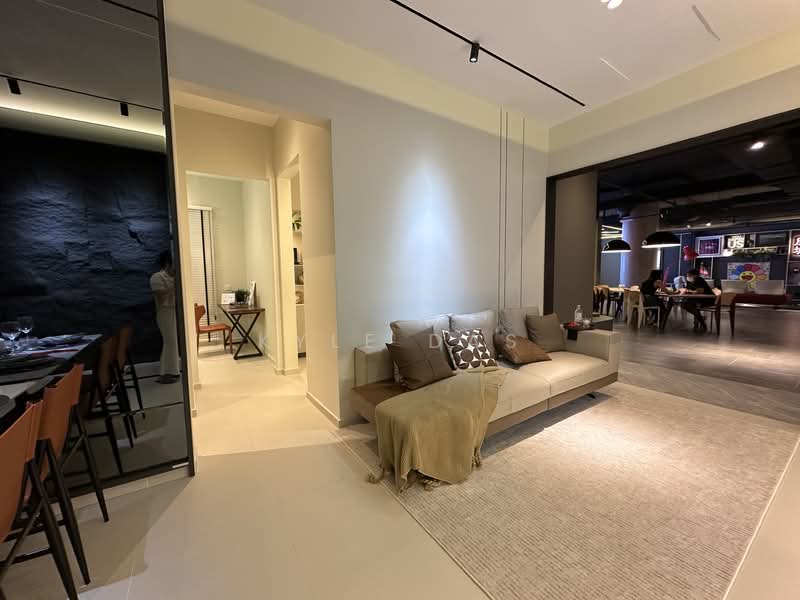 Service Residence for Sale at Summer Suites - Residensi Bukit Meldrum - Kyle Das - Living Room - PropertyGuru.com.my