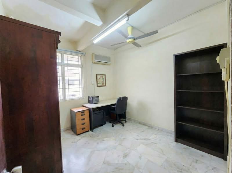Rumah Berkembar untuk Dijual di Gunung Rapat (Ipoh) - Sam Lam - Study - PropertyGuru.com.my