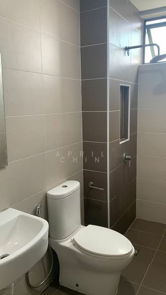 Servis Apartment untuk Disewa di Marina Residence - April Chin - Bathroom - PropertyGuru.com.my