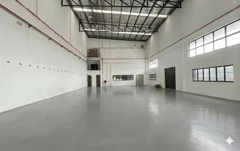 Detached Factory for Rent in Taman Bukit Serdang (Seri Kembangan) - CL Chin - Interior - PropertyGuru.com.my