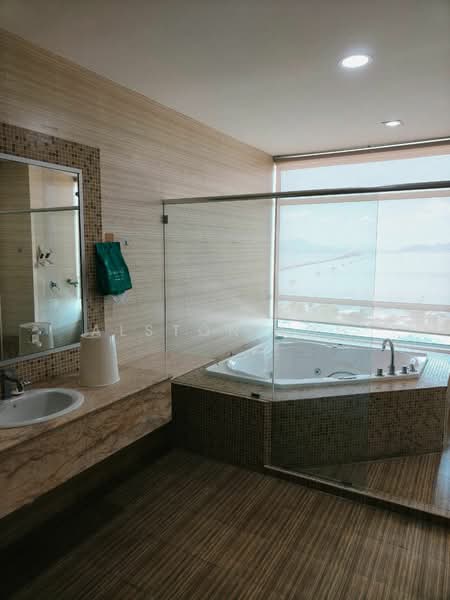 Condominium for Sale at The View Condominium - Alston Loh - Bathroom - PropertyGuru.com.my