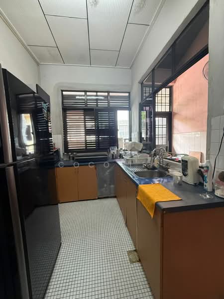1-storey Terraced House for Sale in Taman Daya (Johor Bahru) - Coco Lee - Kitchen - PropertyGuru.com.my