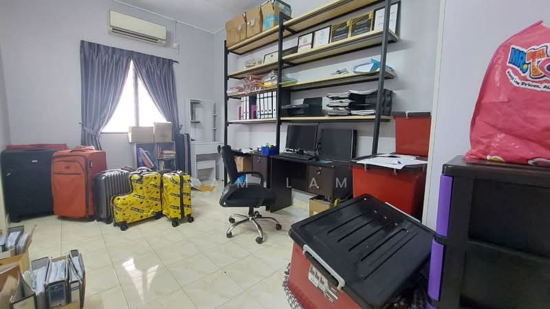 2-storey Terraced House for Sale in Taman Pakatan Jaya (Tambun) - Sam Lam - Study - PropertyGuru.com.my