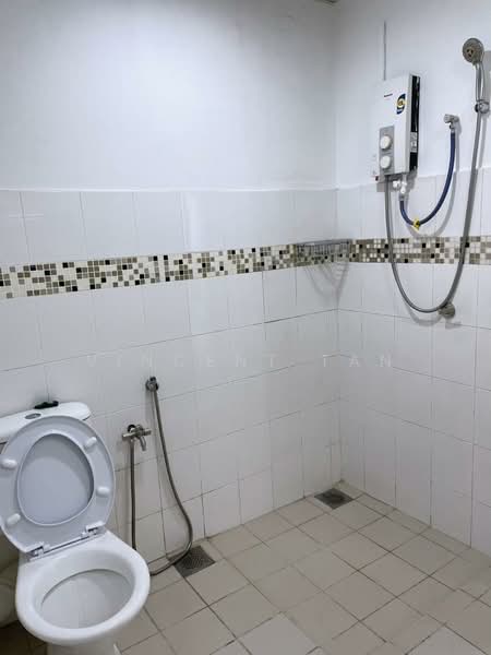 Condominium for Rent at One World 1 - Vincent Tan - Bathroom - PropertyGuru.com.my