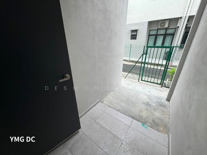 Rumah Bandar untuk Dijual di Klang (Selangor) - Desmond Chan - Exterior - PropertyGuru.com.my