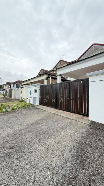 Rumah Teres 2 Tingkat untuk Dijual di Taman Mutiara Rini (Skudai) - Daniel Yong - Exterior - PropertyGuru.com.my