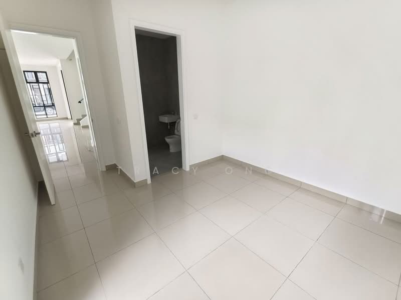 Cluster House for Sale in Setia Tropika (Johor Bahru) - Tracy Ong - Interior - PropertyGuru.com.my