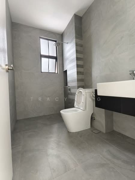 Cluster House for Sale in Setia Tropika (Johor Bahru) - Tracy Ong - Bathroom - PropertyGuru.com.my