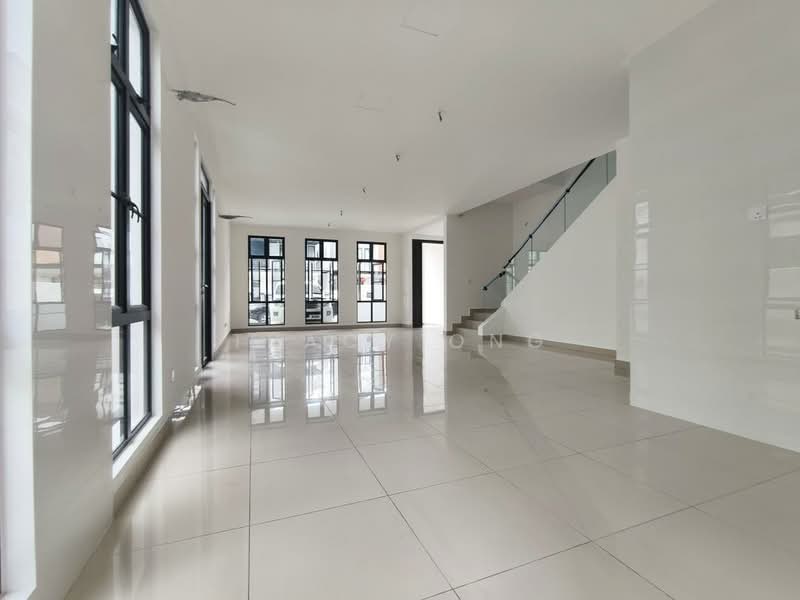 Cluster House for Sale in Setia Tropika (Johor Bahru) - Tracy Ong - Living Room - PropertyGuru.com.my