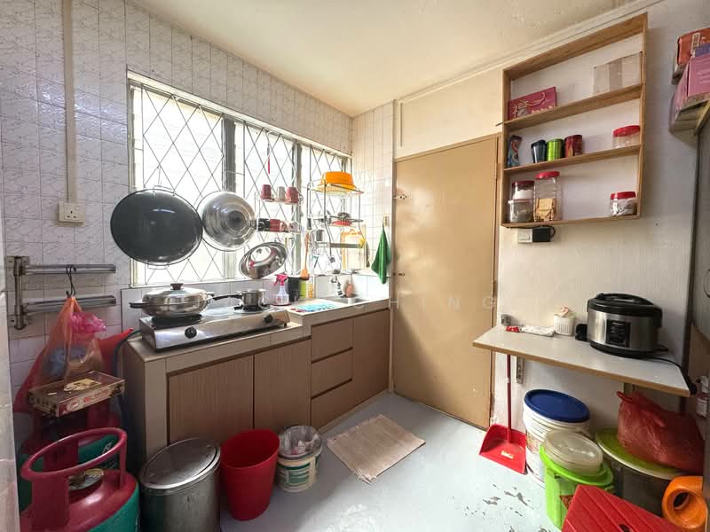 Flat for Sale at Flat Taman Ungku Tun Aminah - Jack Ching - Kitchen - PropertyGuru.com.my