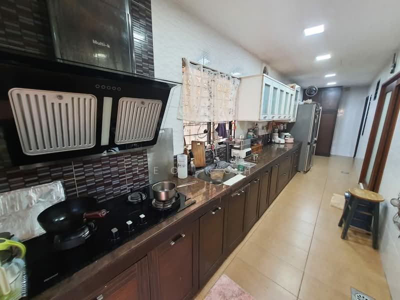 Rumah Berkembar untuk Dijual di Bandar Putra Permai (Seri Kembangan) - Leo Koh - Kitchen - PropertyGuru.com.my