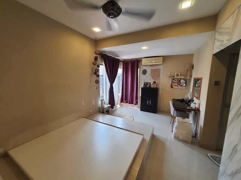 Rumah Berkembar untuk Dijual di Bandar Putra Permai (Seri Kembangan) - Leo Koh - Bedroom - PropertyGuru.com.my