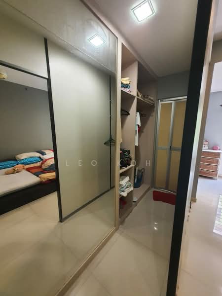 Rumah Berkembar untuk Dijual di Bandar Putra Permai (Seri Kembangan) - Leo Koh - Bedroom - PropertyGuru.com.my