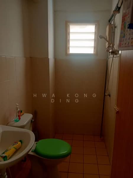 Apartment for Sale at Sri Lavender Apartment - Hwa Kong Ding - Bathroom - PropertyGuru.com.my