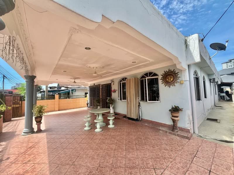 Bungalow for Sale in Desa Pandan (Ampang) - M.J Zairin - Exterior - PropertyGuru.com.my