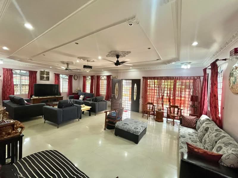 Bungalow for Sale in Desa Pandan (Ampang) - M.J Zairin - Living Room - PropertyGuru.com.my