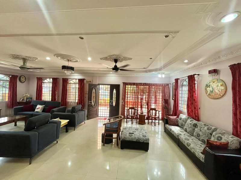 Bungalow for Sale in Desa Pandan (Ampang) - M.J Zairin - Living Room - PropertyGuru.com.my
