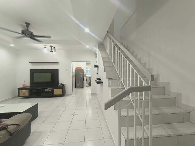 2-storey Terraced House for Sale in Taman Bestari Indah (Ulu Tiram) - Louis Tan - Living Room - PropertyGuru.com.my