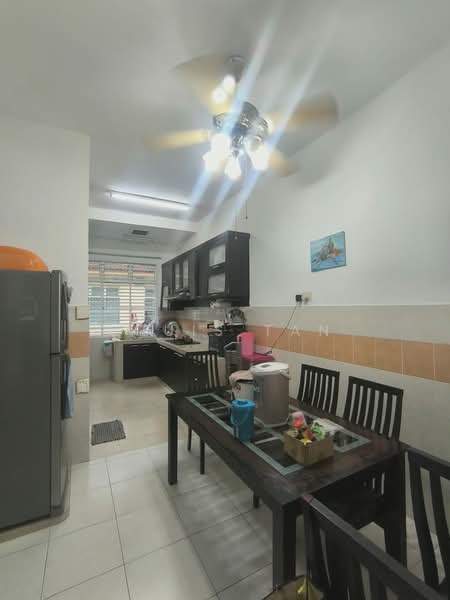 2-storey Terraced House for Sale in Taman Bestari Indah (Ulu Tiram) - Louis Tan - Kitchen - PropertyGuru.com.my