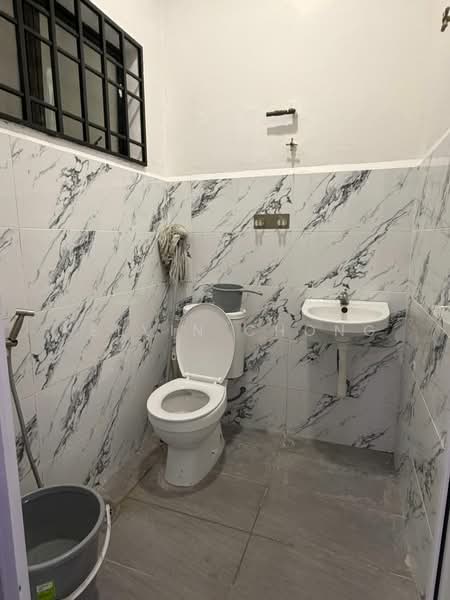 2.5-storey Terraced House for Rent in Taman Menglembu Impiana Adril (Menglembu) - Kelvin Chong - Bathroom - PropertyGuru.com.my