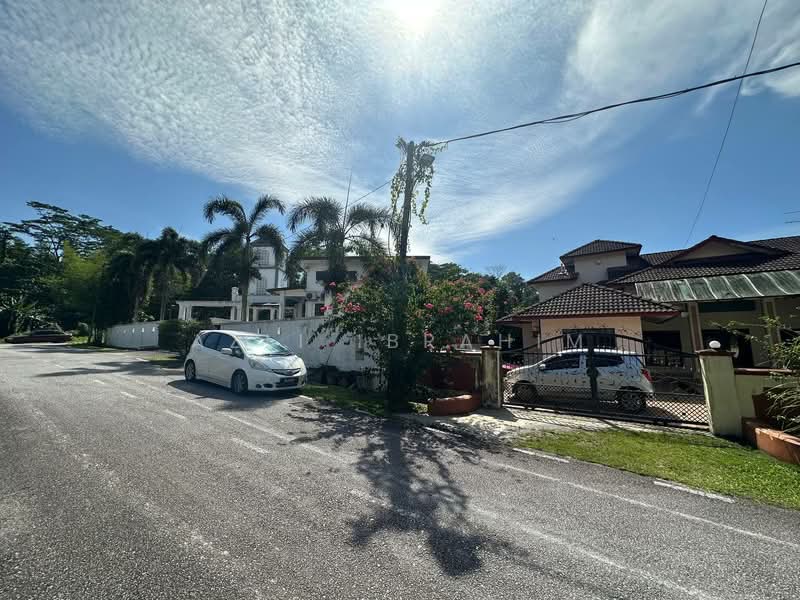 Rumah Banglo untuk Dijual di Villa Bestari (Gombak) - Azli Ibrahim - Exterior - PropertyGuru.com.my