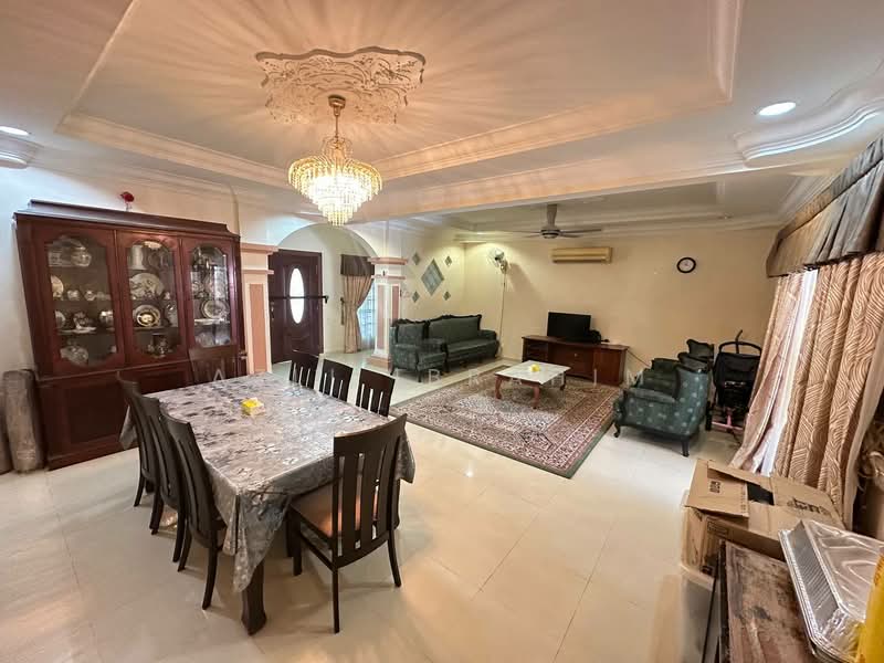 Rumah Banglo untuk Dijual di Villa Bestari (Gombak) - Azli Ibrahim - Dining Room - PropertyGuru.com.my
