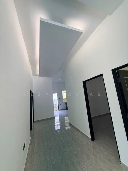 Semi-Detached House for Sale in Kemaman (Terengganu) - Izzah Alias - Corridor - PropertyGuru.com.my