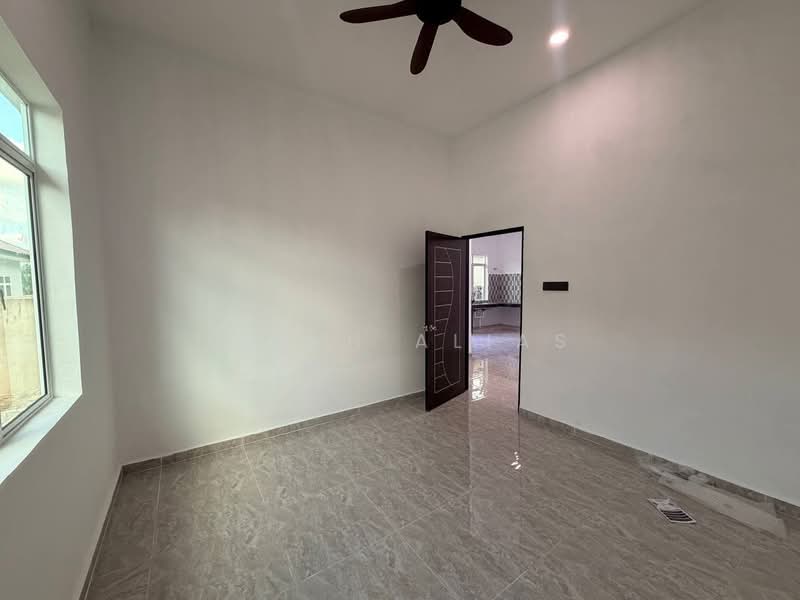 Semi-Detached House for Sale in Kemaman (Terengganu) - Izzah Alias - Interior - PropertyGuru.com.my