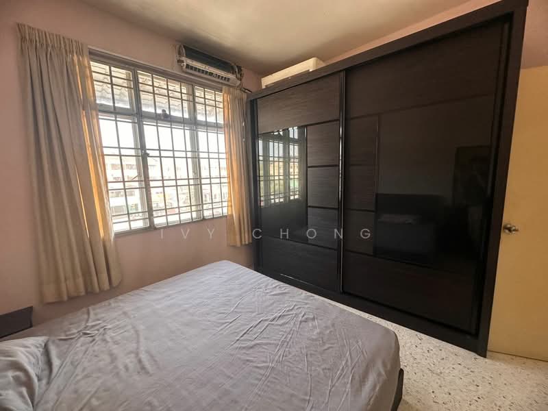 Pangsapuri untuk Dijual di Kiambang Apartment - Ivy Chong - Bedroom - PropertyGuru.com.my