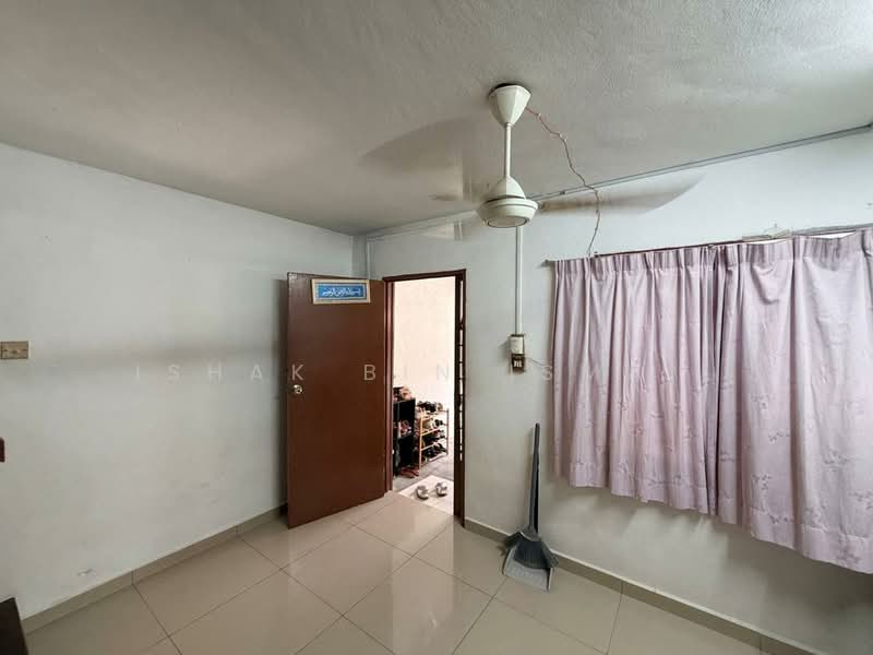 2-storey Terraced House for Sale in Petaling Jaya (Selangor) - Ishak Bin Ismail - Interior - PropertyGuru.com.my