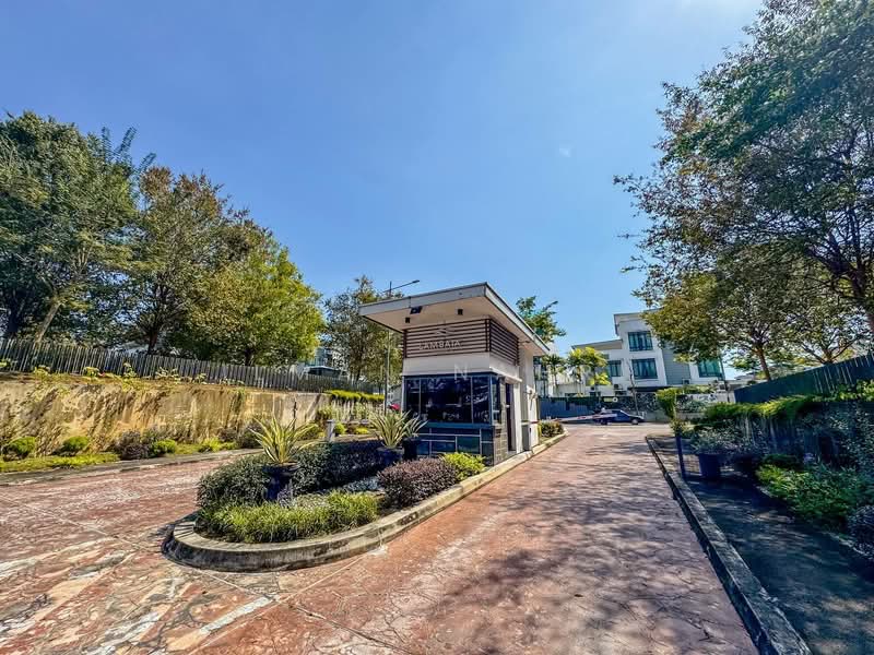 Rumah Berkembar untuk Dijual di Kajang (Selangor) - Ilman Nahri - Exterior - PropertyGuru.com.my