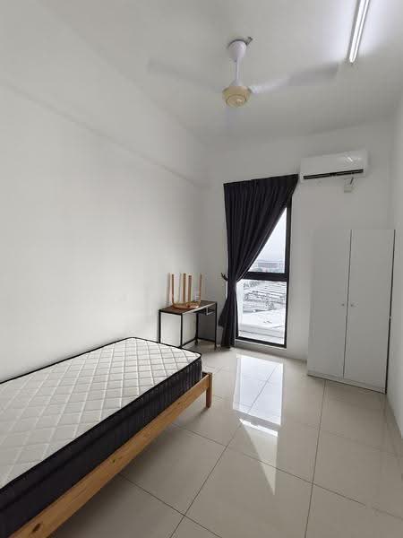 Kediaman Servis untuk Dijual di Mahkota Impian - Jane Ng - Bedroom - PropertyGuru.com.my