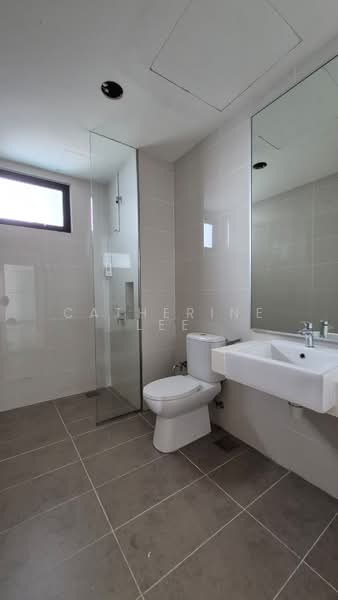 Servis Apartment untuk Disewa di Southkey Mosaic - Catherine Lee - Bathroom - PropertyGuru.com.my