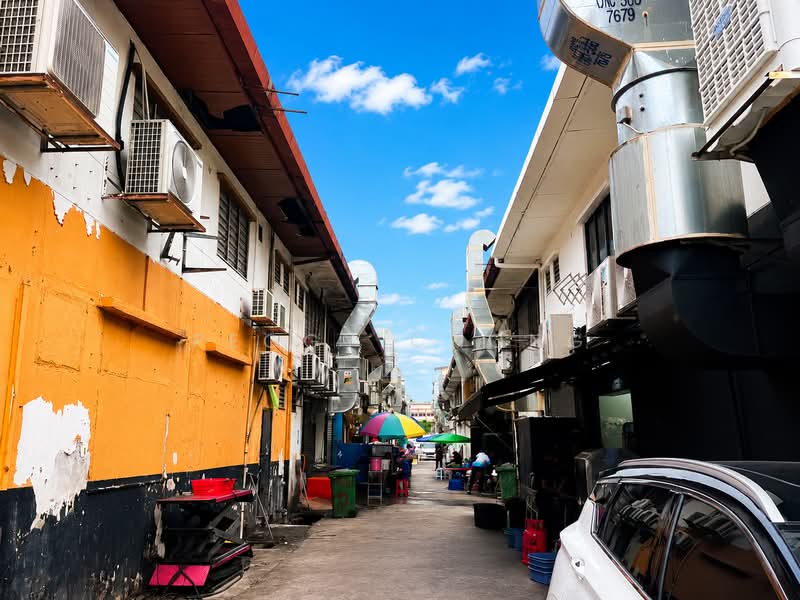 Shop for Rent in Ampang Jaya (Ampang) - Peggy Chong - Exterior - PropertyGuru.com.my