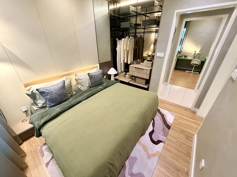 Service Residence for Sale at THE ATERA - Ric Foo - Master Bedroom with Ensuite Access - PropertyGuru.com.my