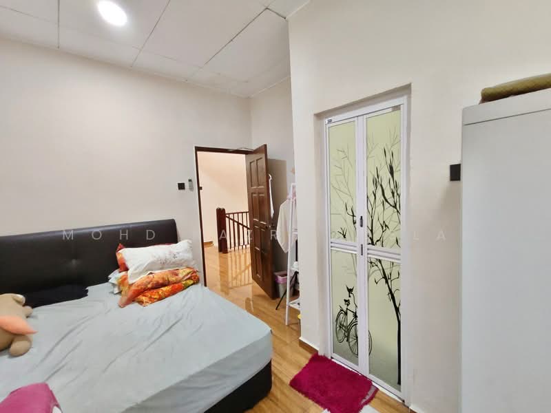 2-storey Terraced House for Sale in Taman Bukit Utama (Ulu Kelang) - Mohd Nazri Roslan - Bedroom - PropertyGuru.com.my