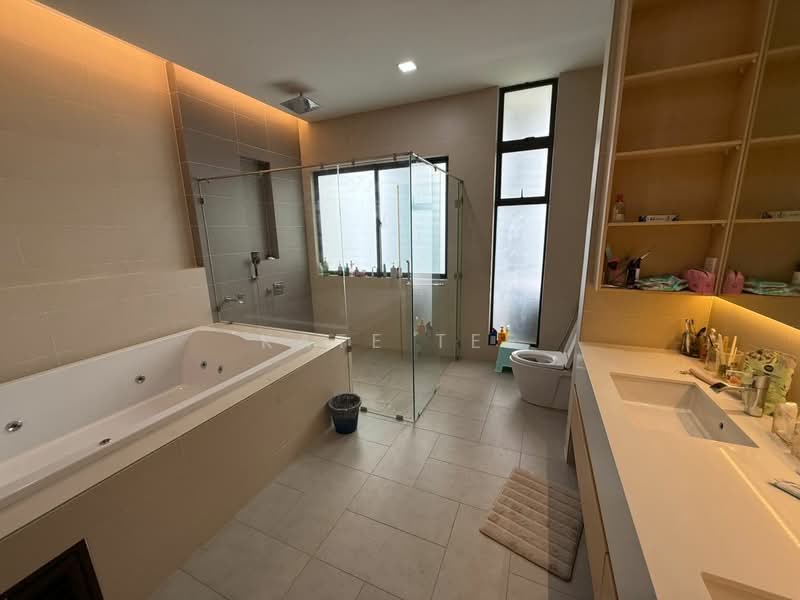 Bungalow for Rent in Iskandar Puteri (Nusajaya) (Johor) - Kate Tee - Bathroom - PropertyGuru.com.my
