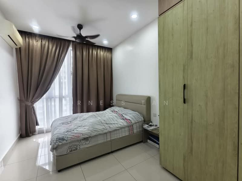Service Residence for Sale at Meridin Bayvue @ Sierra Perdana - Erness Tan - Bedroom - PropertyGuru.com.my