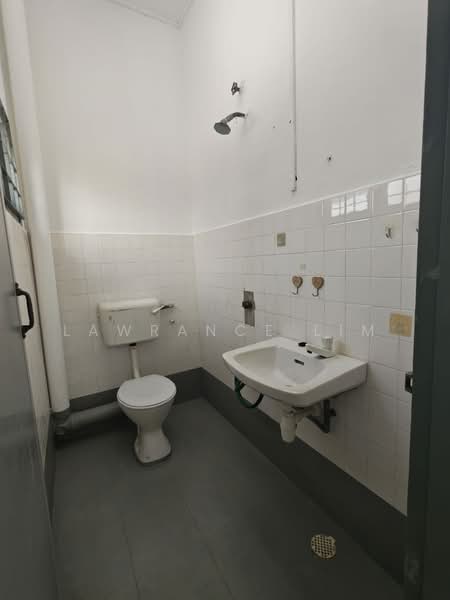 2-storey Terraced House for Sale in Bukit Beruang (Bukit Baru) - Lawrance Lim - PropertyGuru.com.my