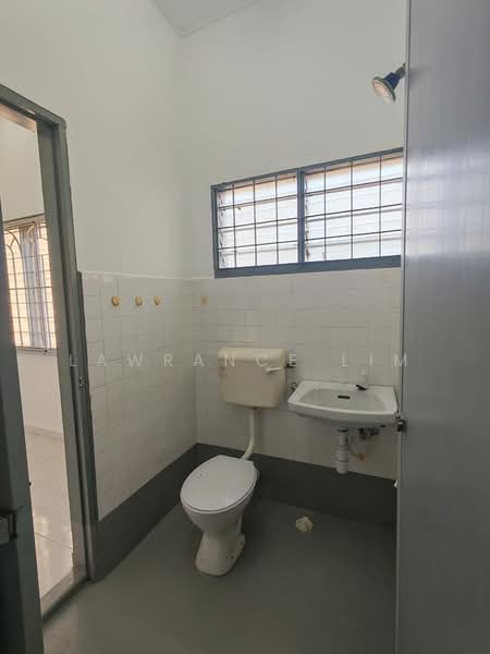 2-storey Terraced House for Sale in Bukit Beruang (Bukit Baru) - Lawrance Lim - PropertyGuru.com.my